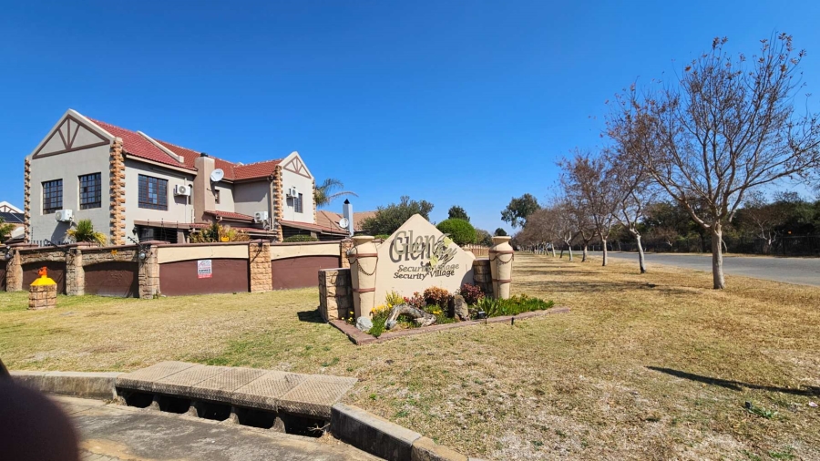 3 Bedroom Property for Sale in Meerhof North West